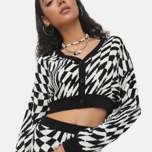 Cropped Checkered Cardigan